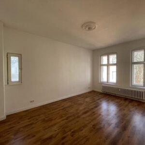 4-Zimmerwohnung im Altbau