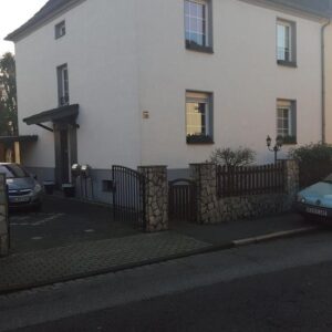 2 Zimmer KDB im 2-Familienhaus