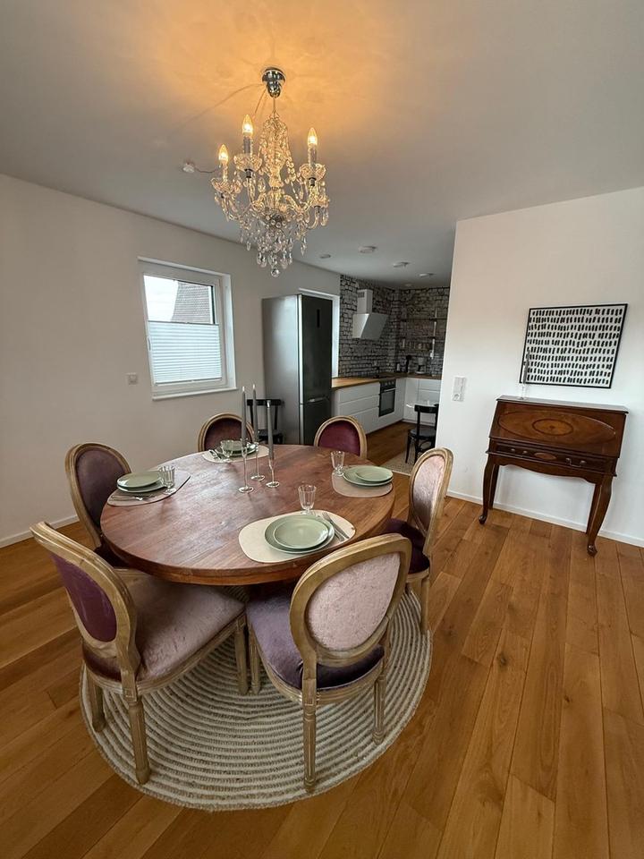 Moderne 2,5-Zimmer-Maisonette mit Balkon, Lift & Stellplatz – ruhige Lage nahe Schloss Alsbach – Bild 5