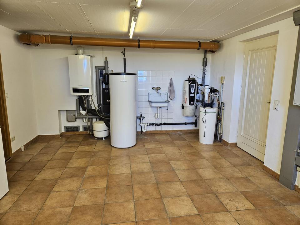 Weide, Wald und Wintergarten - Ein Traumhaus unterm Reetdach – Bild 33