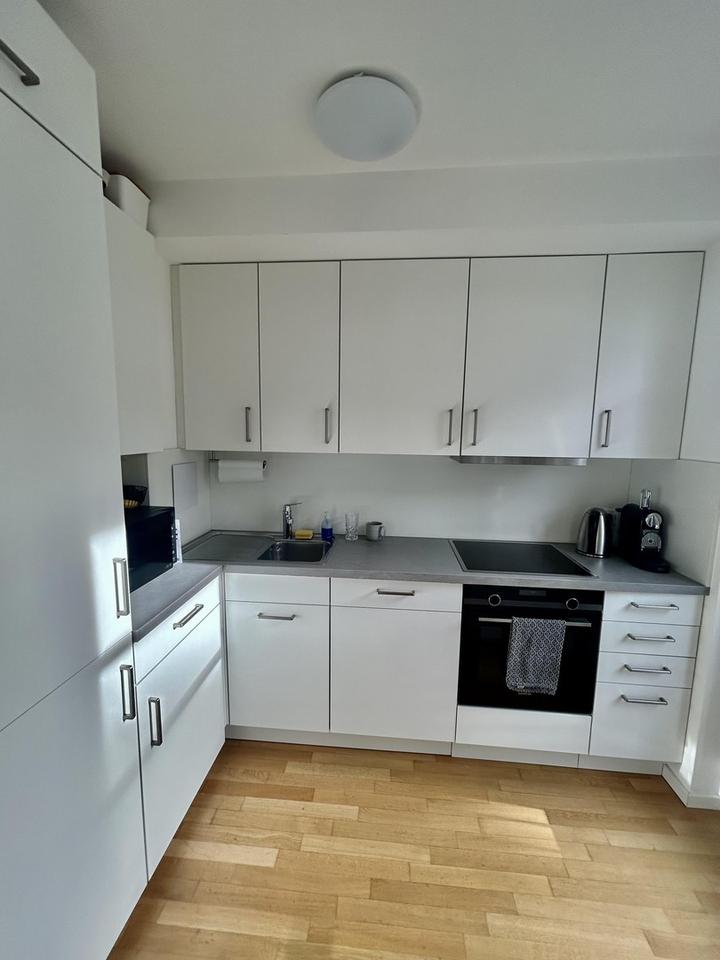 Traumhafte 3-Zi-Wohnung mit 2 Bädern, EBK und Süd-West-Balkon – Bild 3