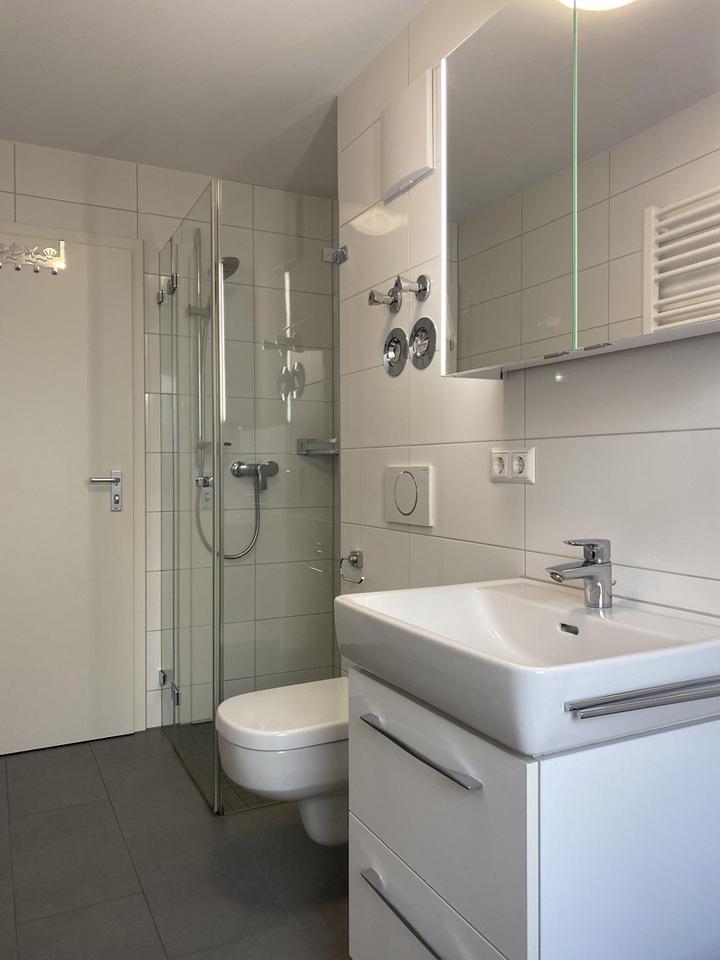 Moderne 3,5 Zimmer EG-Wohnung mit Garten – Bild 7