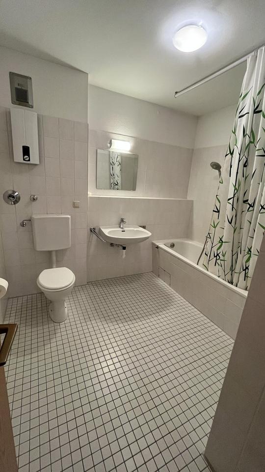 Wohnung mit Balkon, Einbauküche, Tiefgarage in Wolfsburg – Bild 7