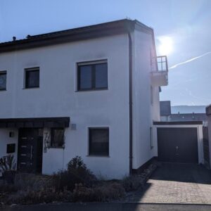 Sanierte DHH in Leonberg-Ezach, provisionsfrei, inkl. EBK