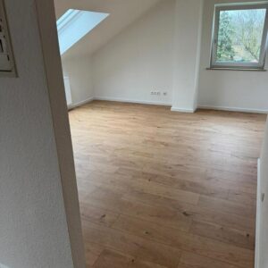 Attraktive 1-Zimmer-Dachgeschosswohnung in idyllischer Lage