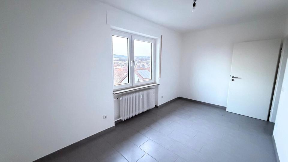 Helle 3-Zimmer-Wohnung mit Traum-Blick, Süd-Ost-Balkon & EBK – Bild 14