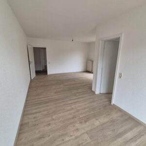 Wunderschön geschnittene Wohnung mit Sonnenbalkon und kleiner Terrasse