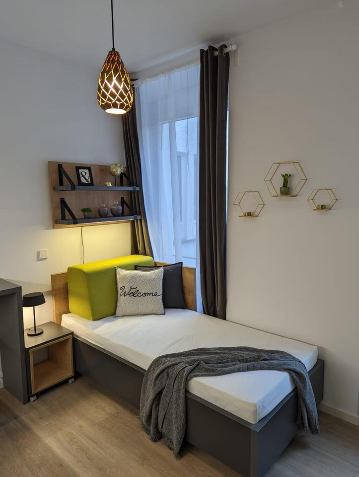 Möbliertes Apartment in Top-Citylage – ruhig & sofort verfügbar – Bild 2