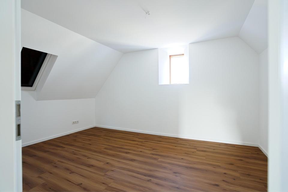 Trittau - Erstbezug nach Sanierung: Stilvolle Maisonette Wohnung mit Dachterrasse – Bild 8