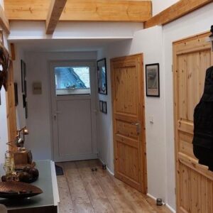 Modernisiertes Nurdahaus in idyllischer Lage – großzügiges Grundstück, durchdachte Ausstattung