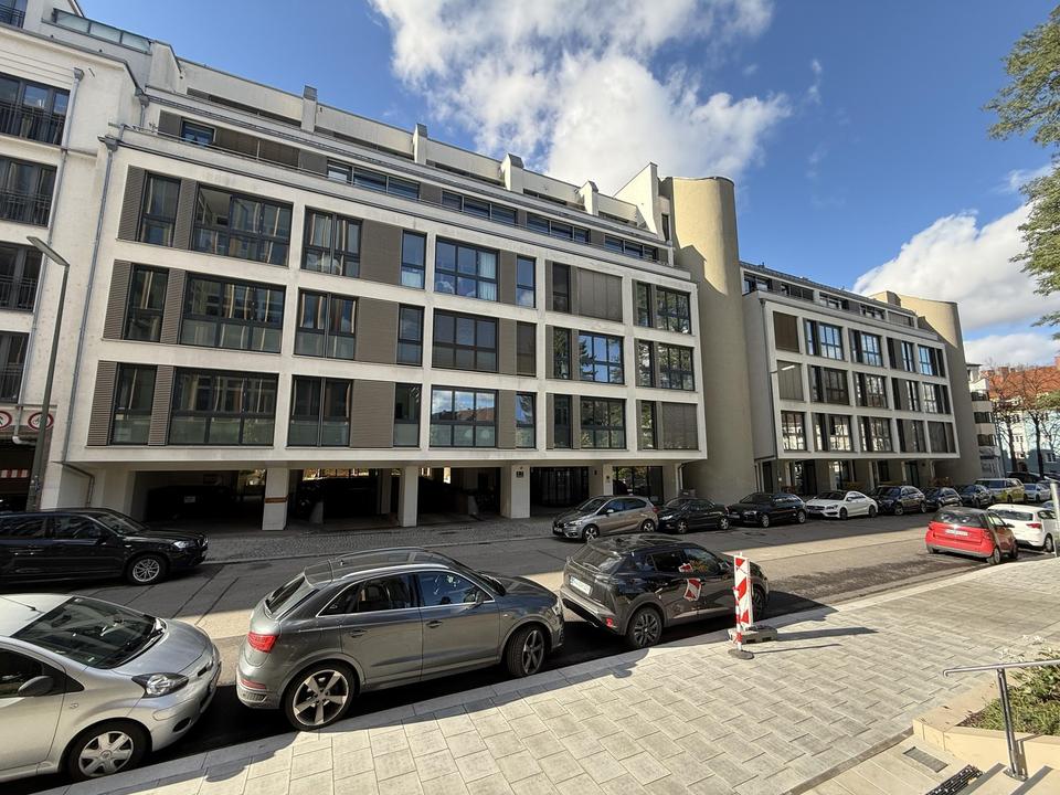 Wunderschöne, große 1-Zimmer-Wohnung mit Wintergarten, vollmöbliert – Bild 10