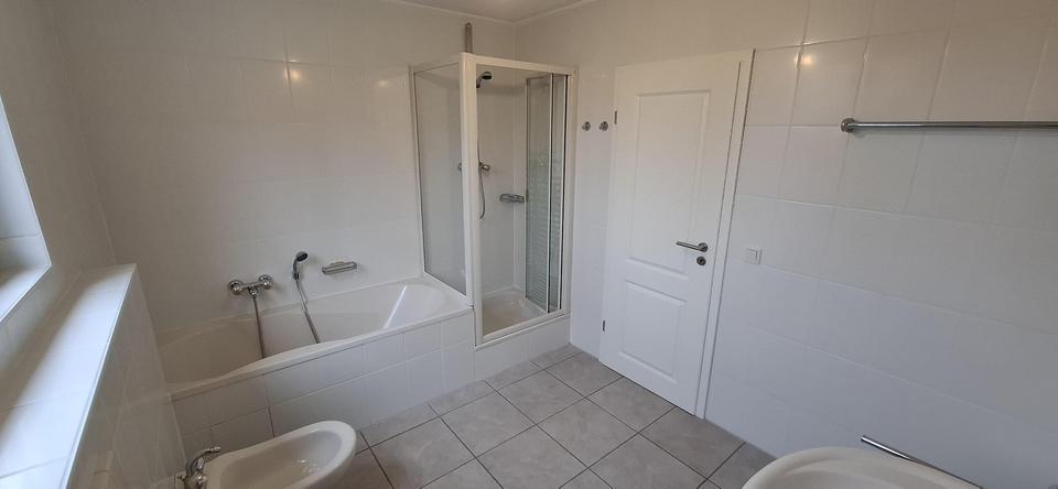 Nähe Bonn- Dreifamilienhaus zu verkaufen. PROVISIONSFREI ! – Bild 20