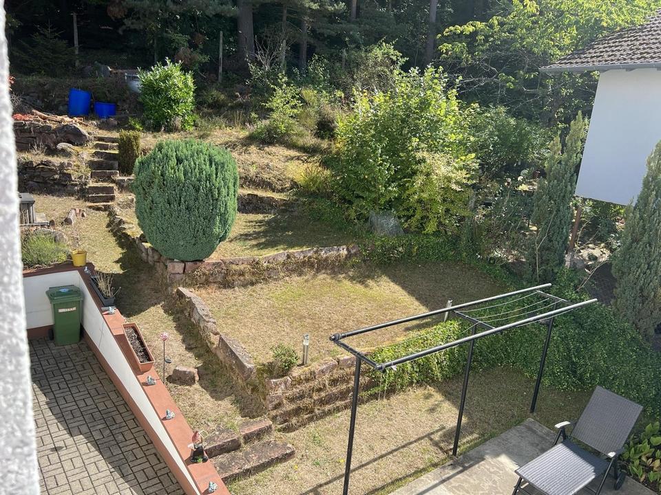 Helle 3,5‑Zimmer‑DG‑Wohnung – sehr geringe Heizkosten, ruhig im Grünen – Bild 4