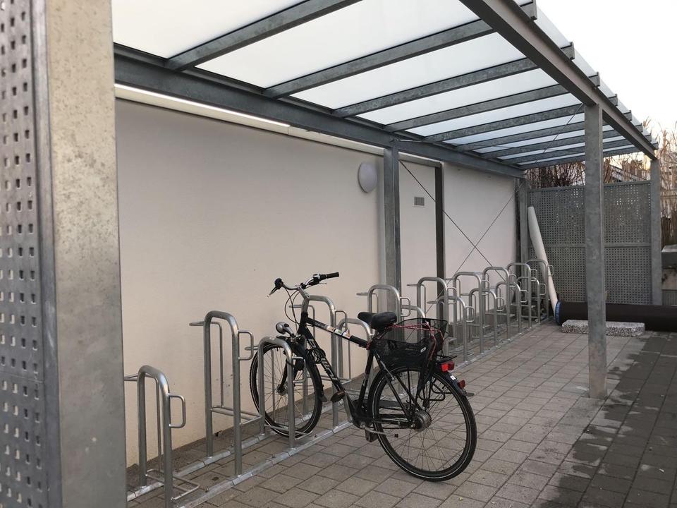 Moderne und helle 3,5-Zimmer-Wohnung | Balkon & Garage | EBK | 3 Min U-Bahn | Nähe Uni Hohenheim – Bild 12