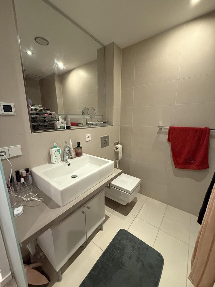 Wunderschöne, große 1-Zimmer-Wohnung mit Wintergarten, vollmöbliert – Bild 4