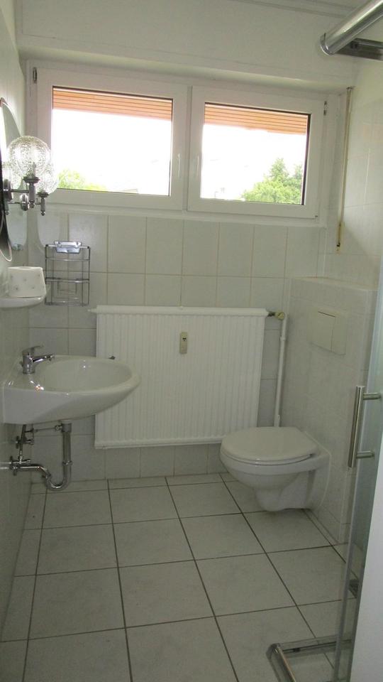 Große helle Wohnung mit großem Garten, in bevorzugter Wohnlage – Bild 16