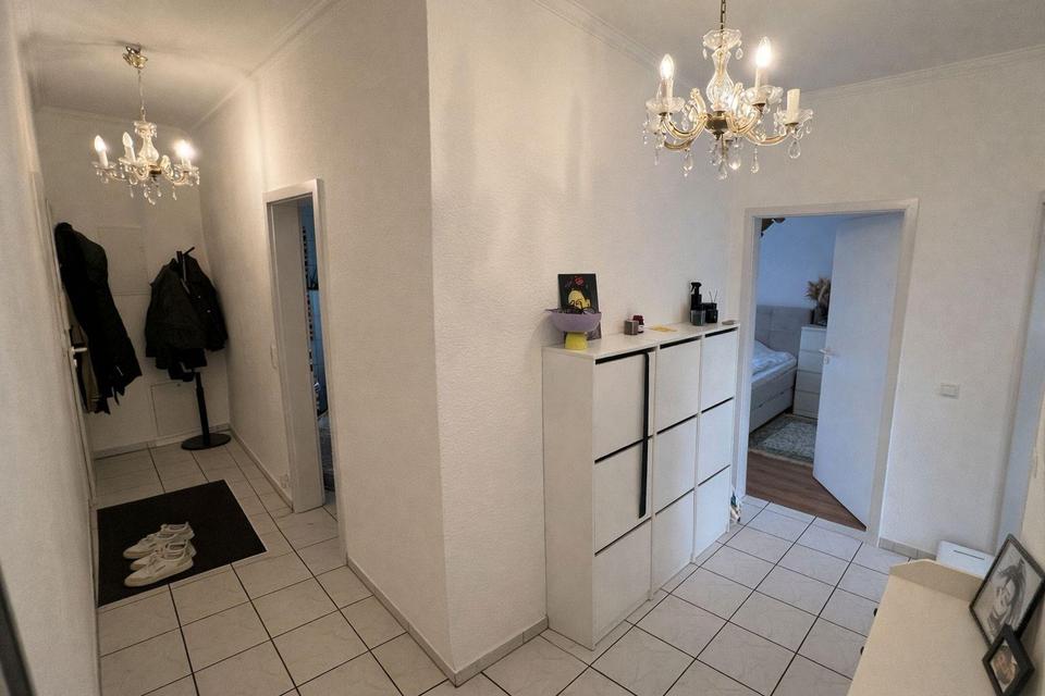 Moderne 2-Zimmer-Wohnung mit Balkon, Carport & Aufzug im Ortskern von Dieringhausen – Bild 11