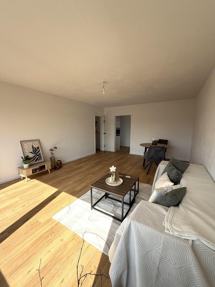 Moderne, Kernsanierte 3 Zimmer Wohnung in Altötting- Erstbezug und Provisionsfrei