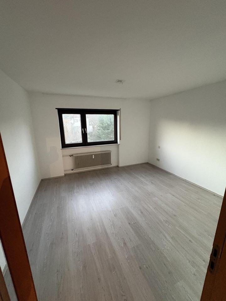 Blick & Lage!! helle - unvermietete 3,5 Zimmerwohnung ca. 88 qm mit Südbalkon – Bild 10