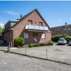 2-Zimmerwohnung mit zusätzlichen Souterrainräumen, provisionsfrei