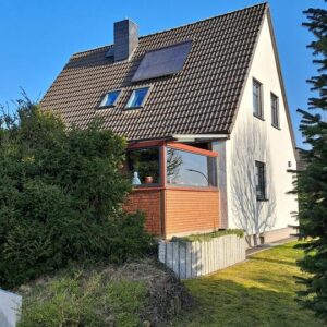 Modernisiert, großzügig, familienfreundlich – Einfamilienhaus mit Gartenparadies und Vollkeller