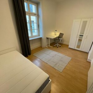 Möbliertes Zimmer in einer Frauen WG, zentral in Wiesbaden Mitte