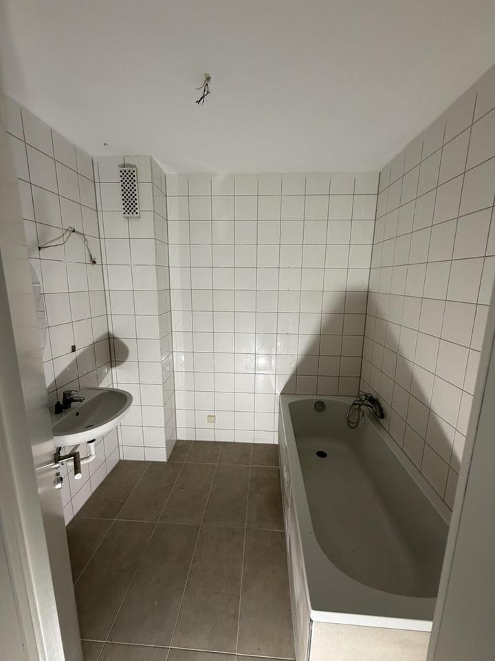 Charmante 3-Zimmer Wohnung mit Balkon - frisch renoviert – Bild 9