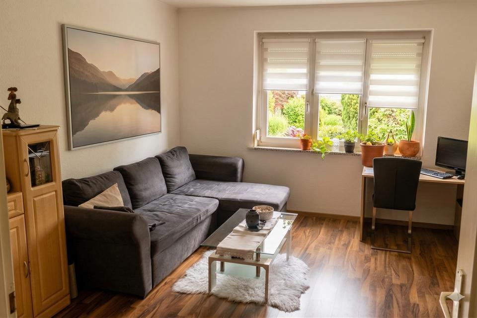 Stilvolle und gut erhaltene Stadt-Oase mit Gartenanteil und Loggia in Stuttgart-Ost – Bild 3