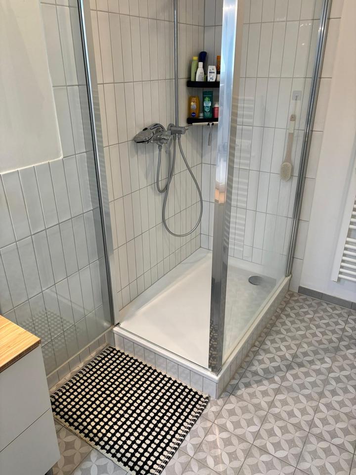 kernsanierte Dachgeschosswohnung in Duisburg-Ruhrort – Bild 23