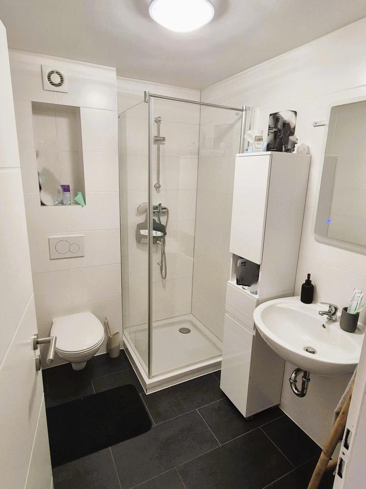 Attraktive 2 Zi, Kü, Bad, Terrasse + kl. Garten und KFZ Stellplatz – Bild 10