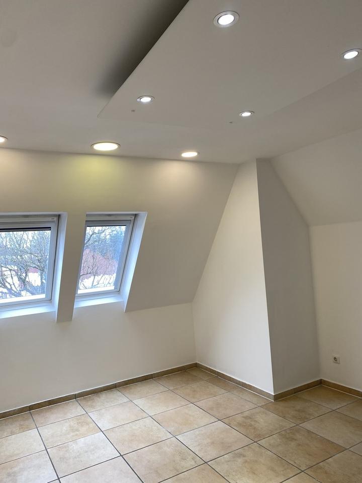 Tolle, große Dachgeschoßwohnung in Augsburg-Göggingen nähe Wertach – Bild 8