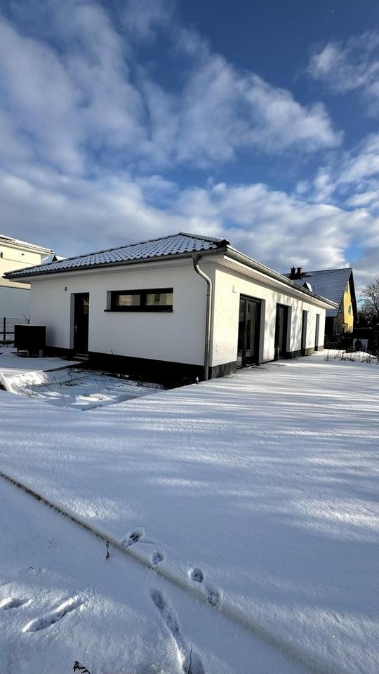 Moderner Bungalow in Waren (Müritz) – Bild 2