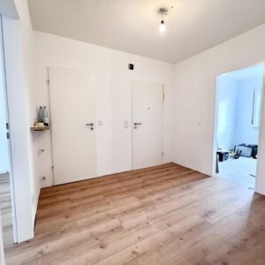 Neu sanierte, charmante 78qm 3 Zimmerwohnung mit Sonnenbalkon