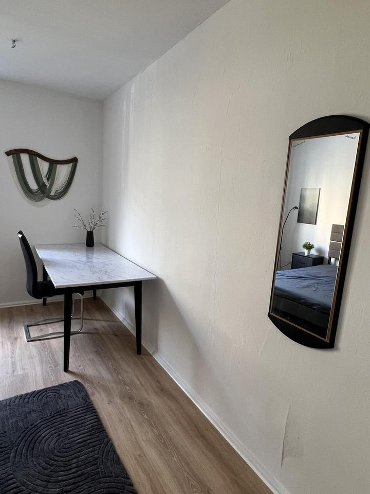 4 freie WG-Zimmer, frisch renoviert und neu möbliert in zentraler Lage am Plärrer – Bild 14