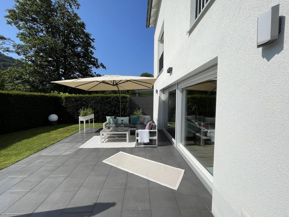 Moderne, neuwertige DHH (Effizienzklasse A) mit Einliegerwohnung - provisionsfrei – Bild 7