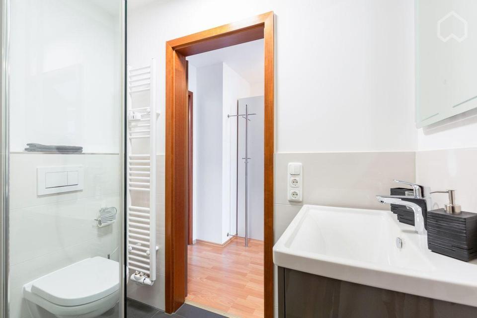 Helle Wohnung mit Balkon – Bild 17