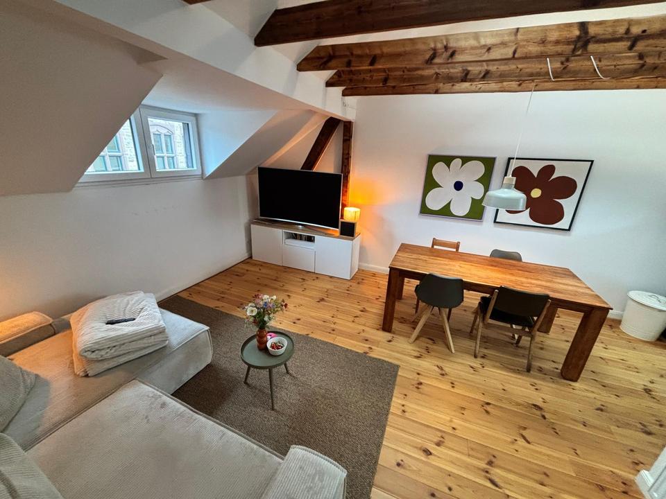 kernsanierte Dachgeschosswohnung in Duisburg-Ruhrort – Bild 33