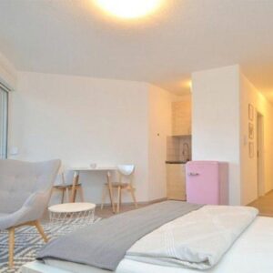 Wohlfühlen in Gemeinschaft, gemütliches WG-Zimmer,30qm in bester Lage