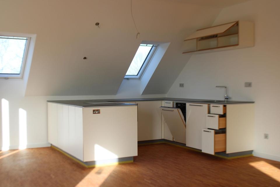 Helle Dachgeschosswohnung – Bild 2