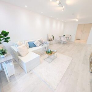 Provisionsfrei | Helle 2-Zimmer-Wohnung | Erstbezug nach Komplettsanierung | barrierefrei