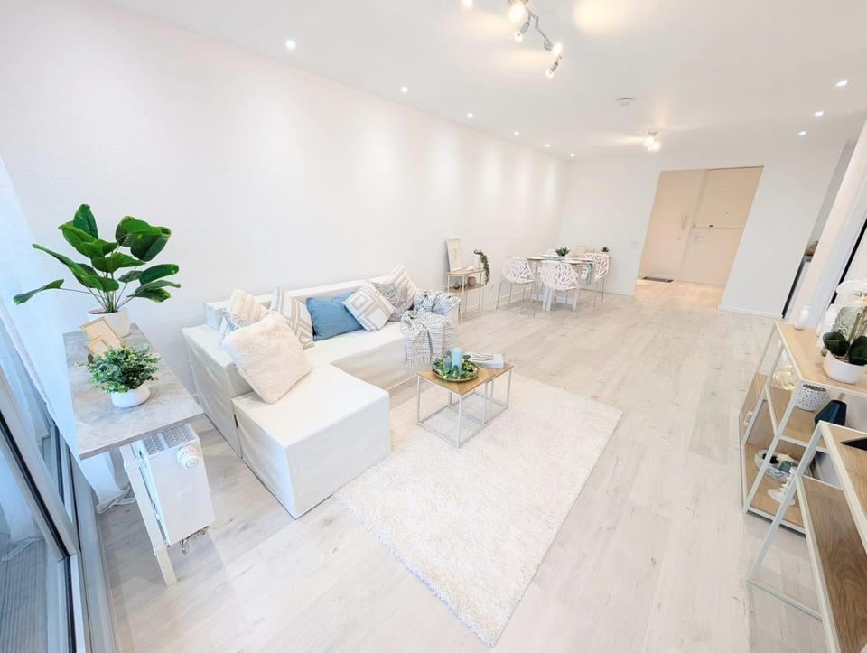 Provisionsfrei | Helle 2-Zimmer-Wohnung | Erstbezug nach Komplettsanierung | barrierefrei