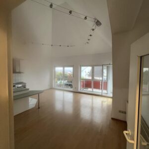 2-Zi-DG-Traum mit Türmchen +2 Balkone!