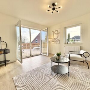 Sofort frei: Sanierte Doppelhaushälfte nahe der Ostsee mit großer Sonnenterrasse!