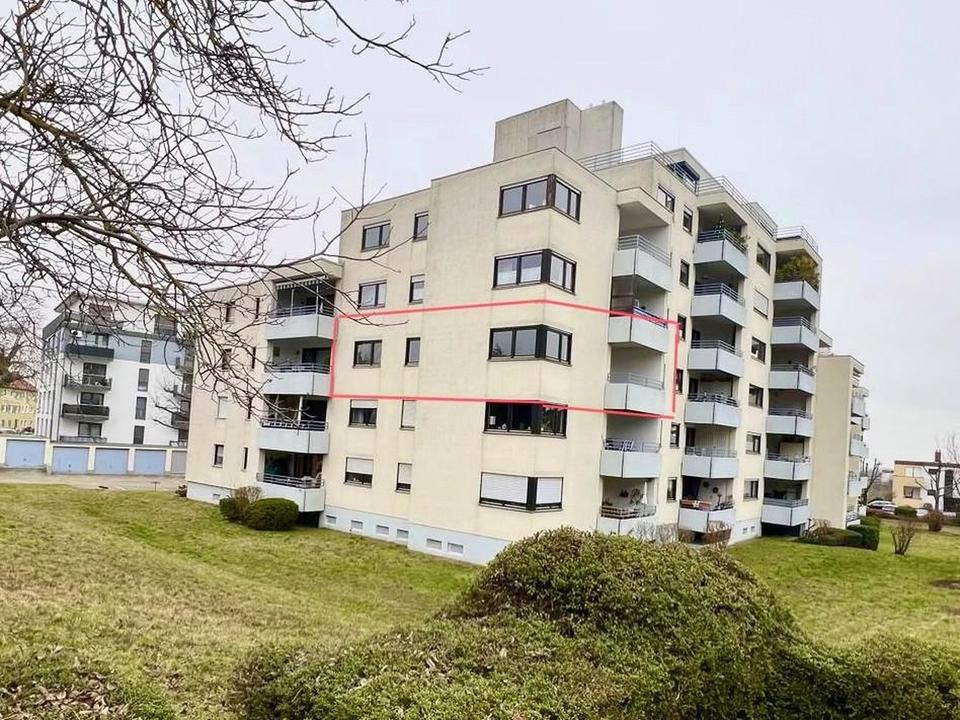 Blick & Lage!! helle - unvermietete 3,5 Zimmerwohnung ca. 88 qm mit Südbalkon – Bild 8