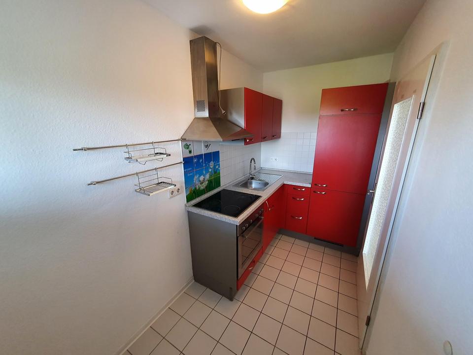 Große 1-Zimmer Wohnung mit separater Küche, großem Balkon und Lift – Bild 9