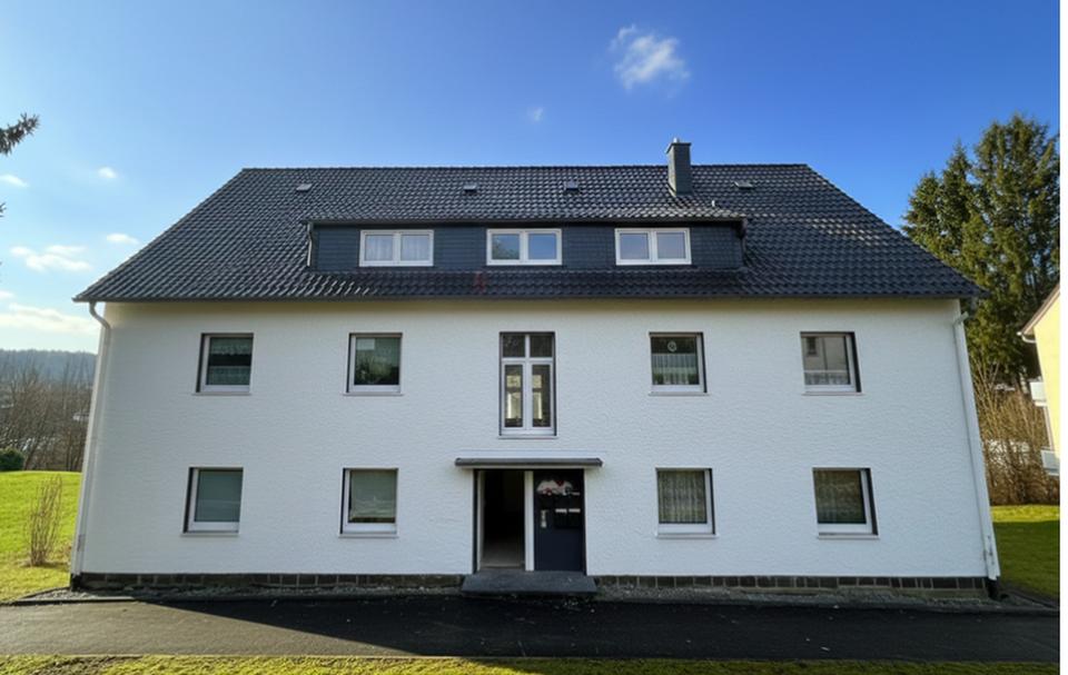 Bezugsfrei & frisch saniert: Helle 3-Zi Wohnung in 35716 Dietzhölztal