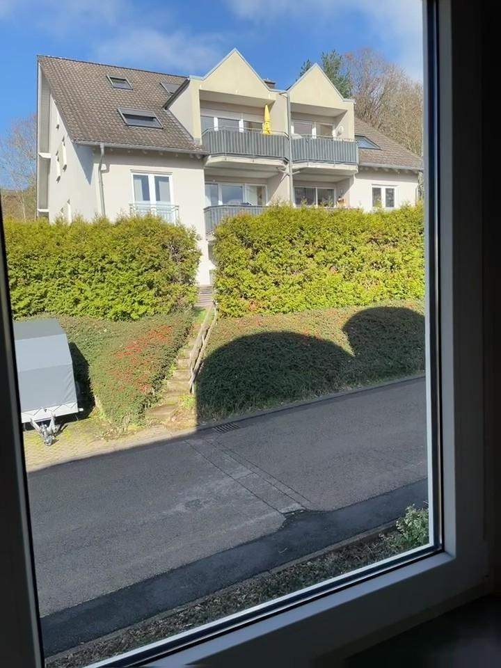 Attraktive 3-Zimmer-Wohnung in bevorzugter Höhenlage mit unverbaubarer Fernsicht – Bild 5