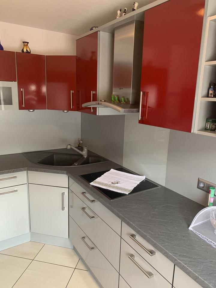 Großzügige 4-Zimmer-Wohnung (ca. 104 m² Wfl., Einbauküche) in ruhiger, zentraler Lage von Lichtenau! – Bild 7