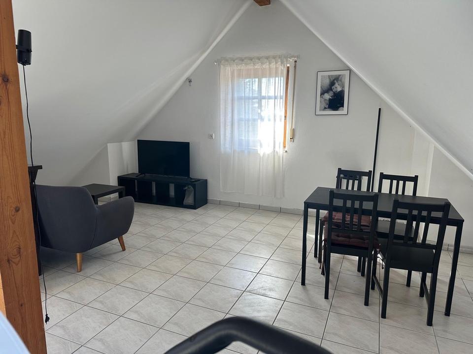 Provisionsfreie Vollmöblierte Maisonette Wohnung + 2 Stellplätze – Bild 23