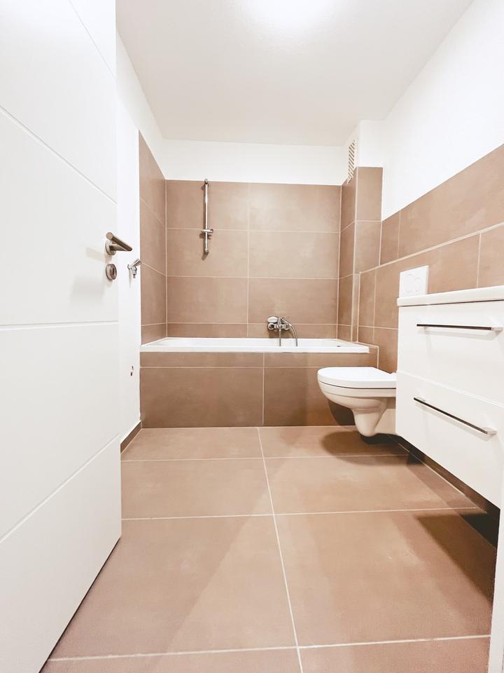 Helle Wohnung mit 2-Zimmer-Potenzial | XXL-Balkon | TG | modernes Bad | provisionsfrei – Bild 3